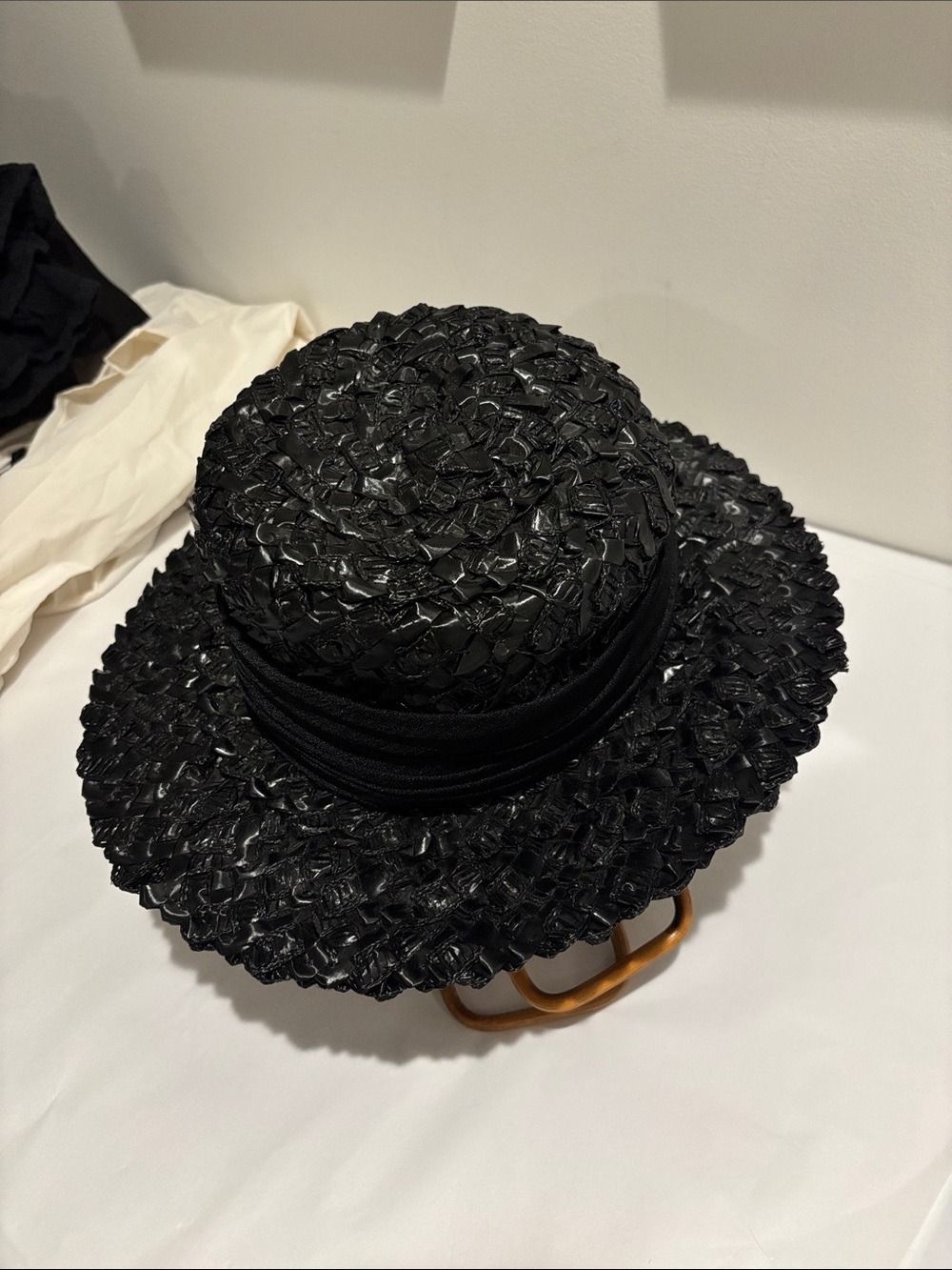 Vintage Charter Hat black woven raffia straw sun hat flat crown medium brim - Picture 7 of 15